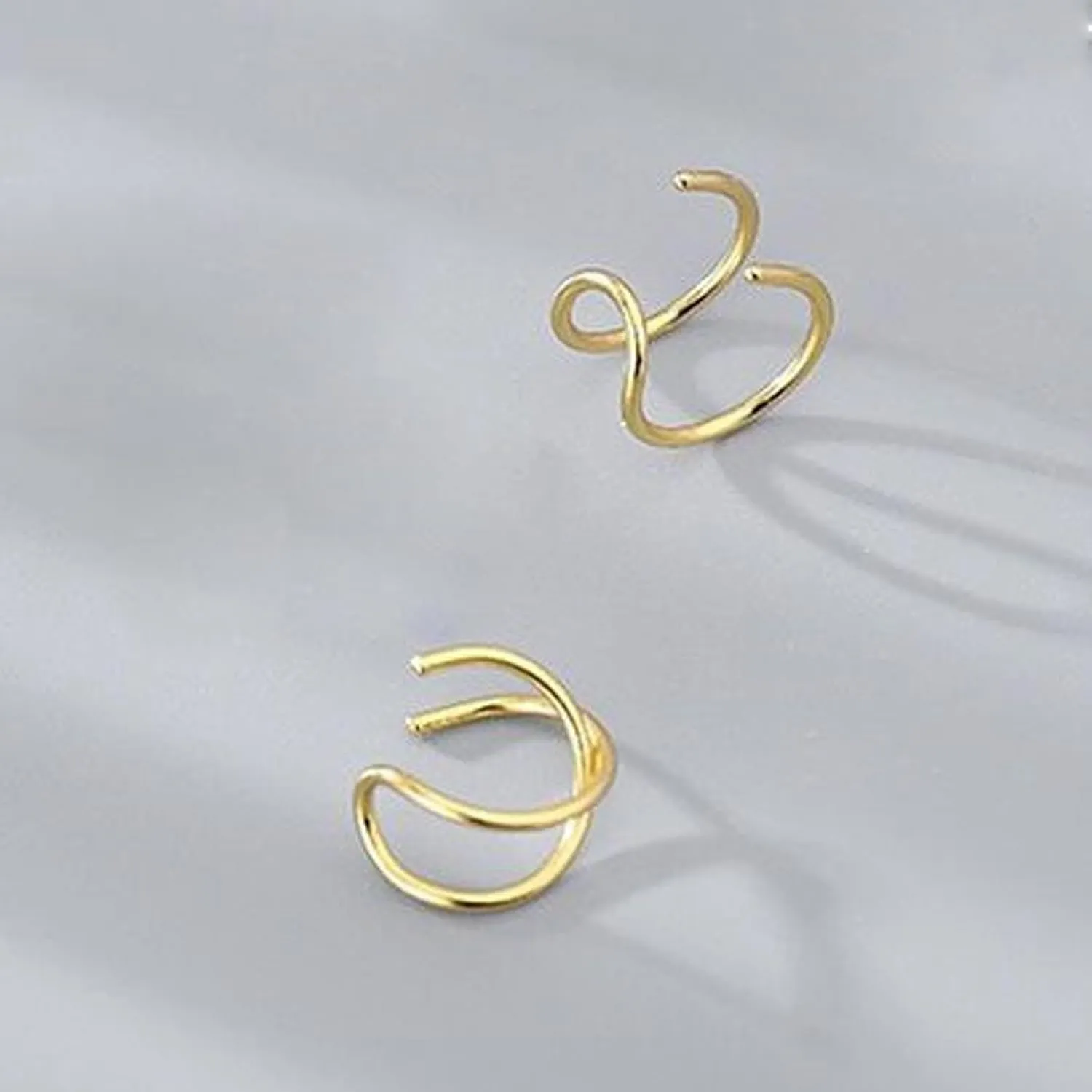 Ear Cuff Earrings for Women Gifts Trendy Stuff Chunky Ear Cuffs Non Piercing Clip On Huggie Hoop Earrings Cartilage Helix Earring Set Jewelry Gifts